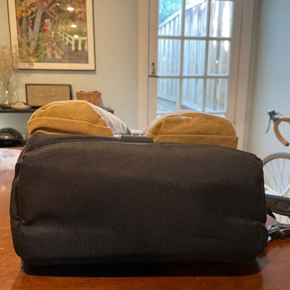 Blackburn Wayside Convertible Backpack & Pannier - Picture 6 of 6